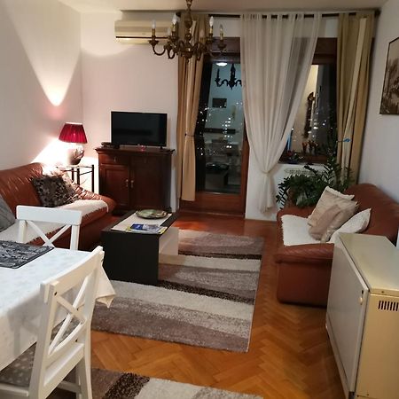 Rajana , Beograd - Hram Svetog Save Apartment ภายนอก รูปภาพ