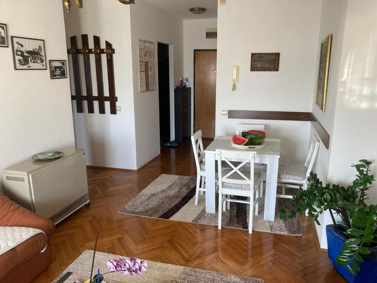 Rajana , Beograd - Hram Svetog Save Apartment ภายนอก รูปภาพ